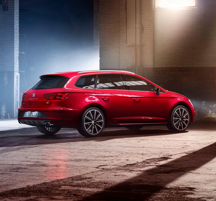 Обновленные хетчбэк и универсал Seat Leon Cupra 2017 (фото)