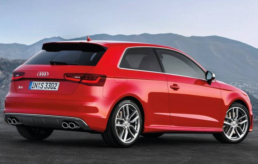 Цены на 3-дверный хетчбэк Audi S3 2014 в России