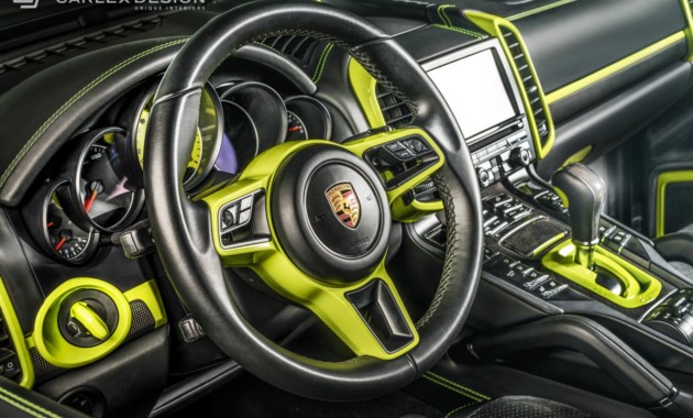Porsche Cayenne получил эксклюзивный интерьер