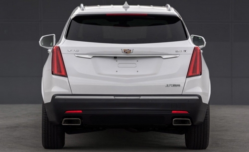 Посвежевший Cadillac XT5 получил «турбочетверку» 2.0 от младшего кросса XT4
