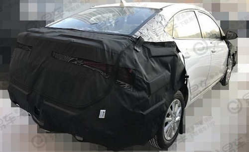 Hyundai Solaris готовится к рестайлингу: фонари «под Lexus» и вариатор