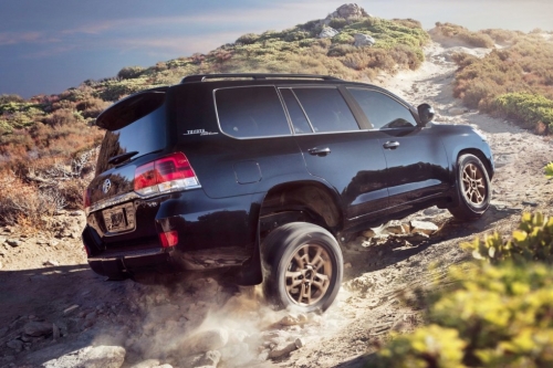 Toyota Land Cruiser 200 обзавелся версией Heritage Edition