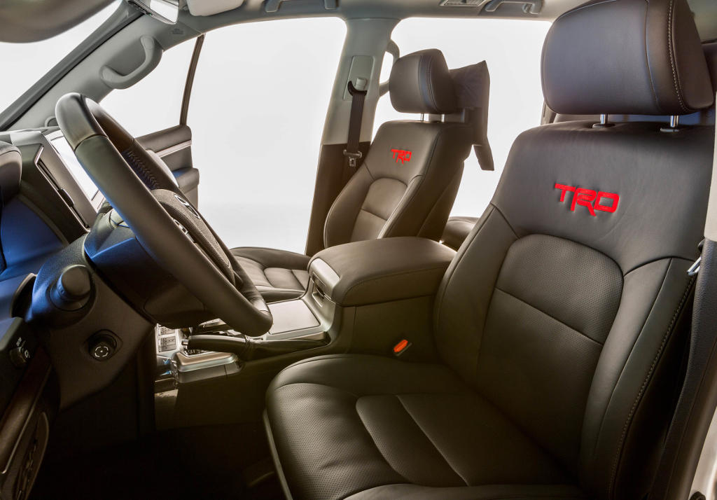 Тюнинг Toyota Land Cruiser 200 2016 от TRD (фото)