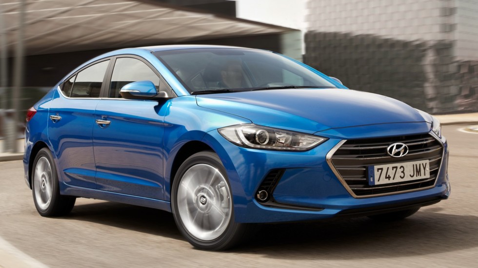 Седан Hyundai Elantra подготовили к гонкам Седан Hyundai Elantra подготовили к гонкам