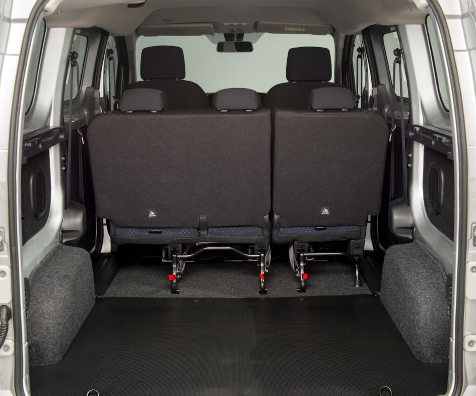 Электрический фургон Nissan e-NV200 2015 Электрический фургон Nissan e-NV200 2015
