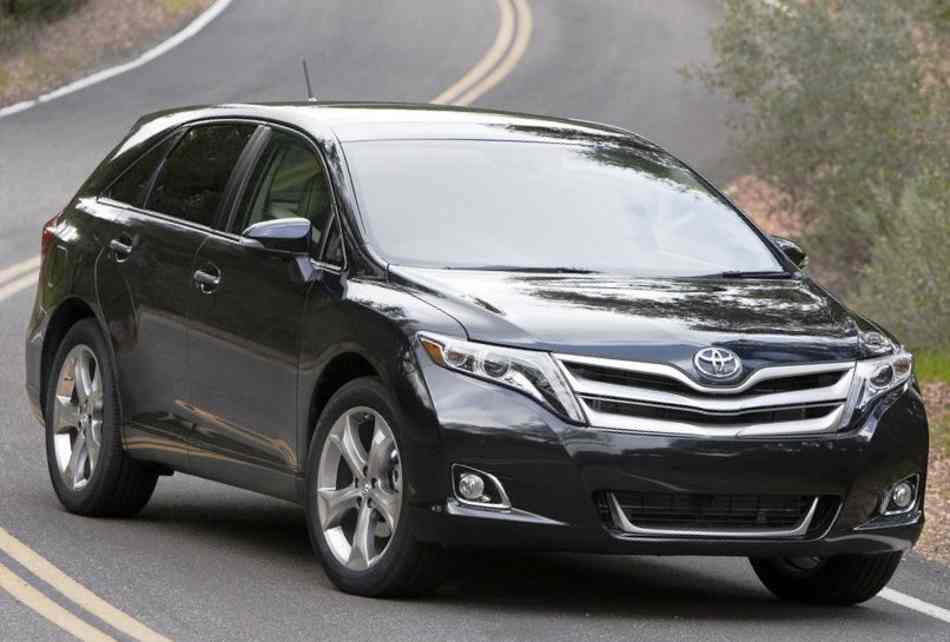 Цены на новый Toyota Venza 2013 в России