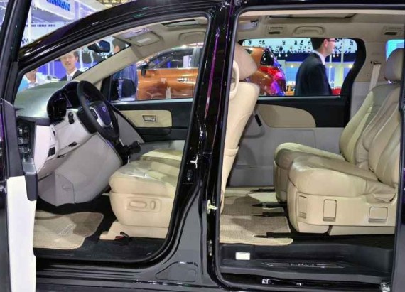 Рассекречен новый минивэн Geely EV8 2014