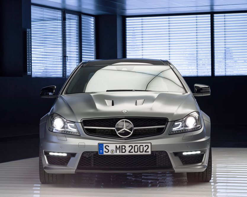 Mercedes C63 AMG Edition 507 2014: цена, фото, видео Mercedes C63 AMG Edition 507 2014: цена, фото, видео