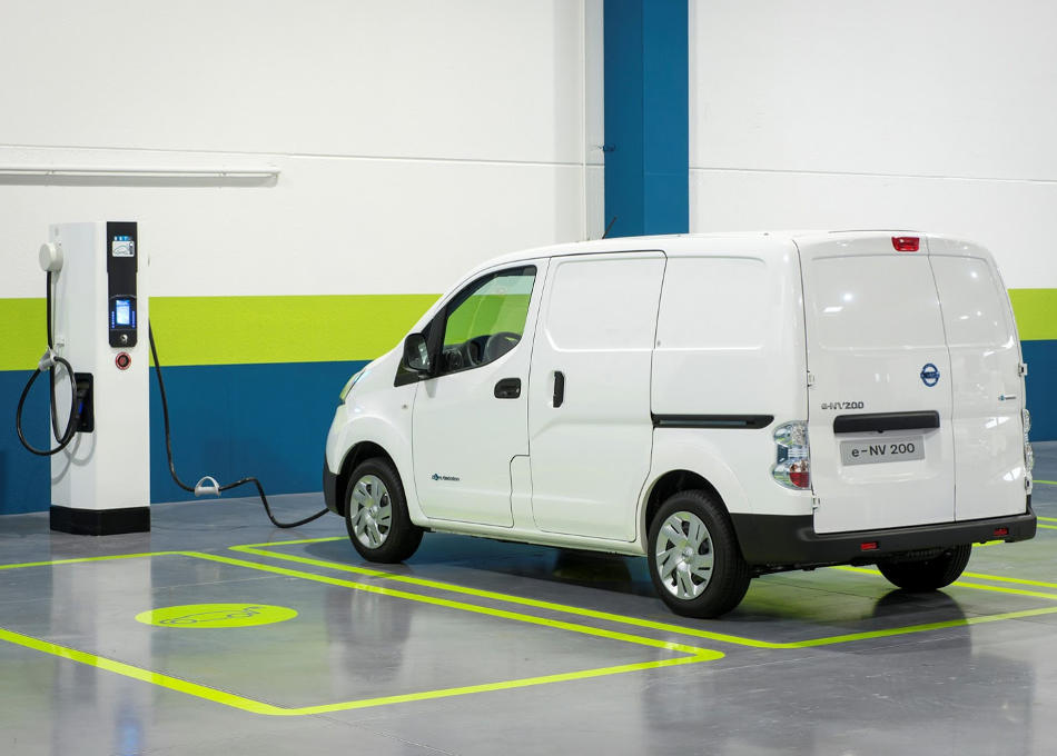 Электрический фургон Nissan e-NV200 2015 Электрический фургон Nissan e-NV200 2015