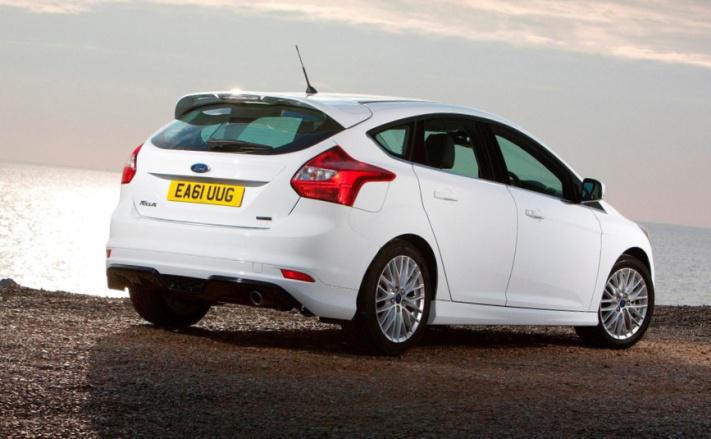 Новый спортивный Форд Фокус Zetec S 2012 Новый спортивный Форд Фокус Zetec S 2012