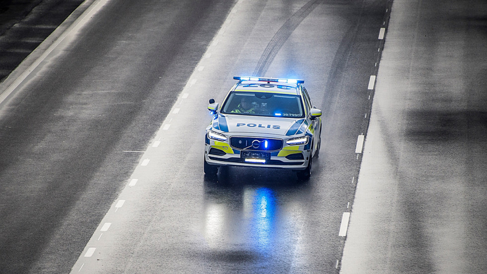 Volvo V90 подготовили для несения службы в полиции Volvo V90 подготовили для несения службы в полиции