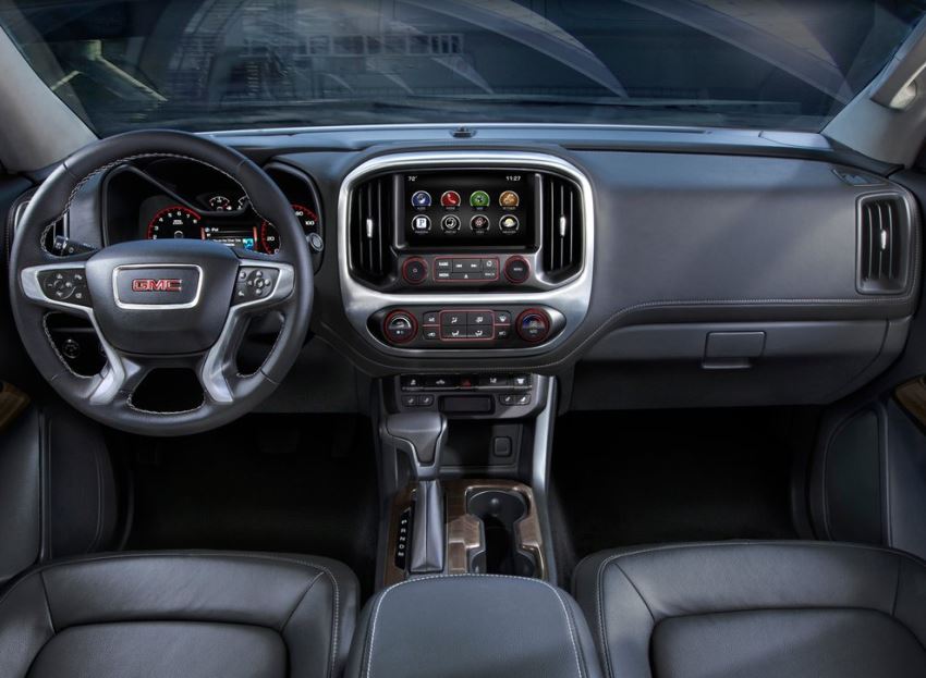 Представлен пикап GMC Canyon 2015 года Представлен пикап GMC Canyon 2015 года