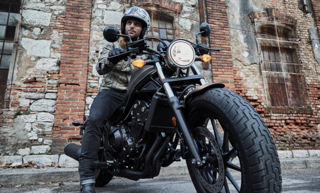 Новые мотоциклы Honda Rebel представлены официально Новые мотоциклы Honda Rebel представлены официально