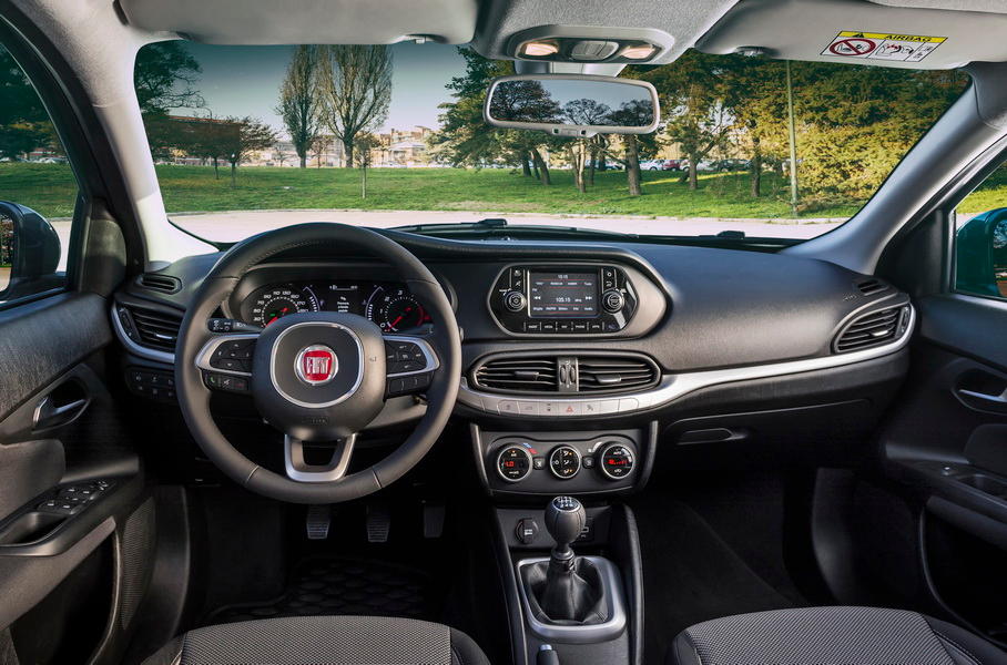 Новый седан Fiat Tipo 2016 (цена, фото) Новый седан Fiat Tipo 2016 (цена, фото)