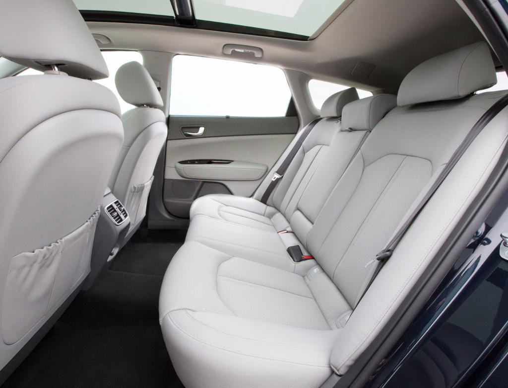 Kia показала новый универсал Optima Sportswagon 2016 (фото, цена)