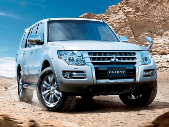 Рестайлинговый Mitsubishi Pajero 2015 показали в Москве Рестайлинговый Mitsubishi Pajero 2015 показали в Москве