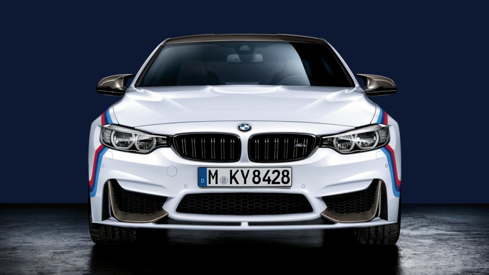 BMW представит новые M-аксессуары в Эссене BMW представит новые M-аксессуары в Эссене