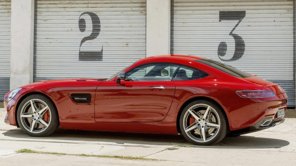 Спорткар Mercedes-AMG GT 2015: цена, характеристики, фото Спорткар Mercedes-AMG GT 2015: цена, характеристики, фото