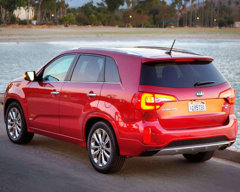 Kia Sorento 2013 — 2014: цена, фото, характеристики Kia Sorento 2013 — 2014: цена, фото, характеристики