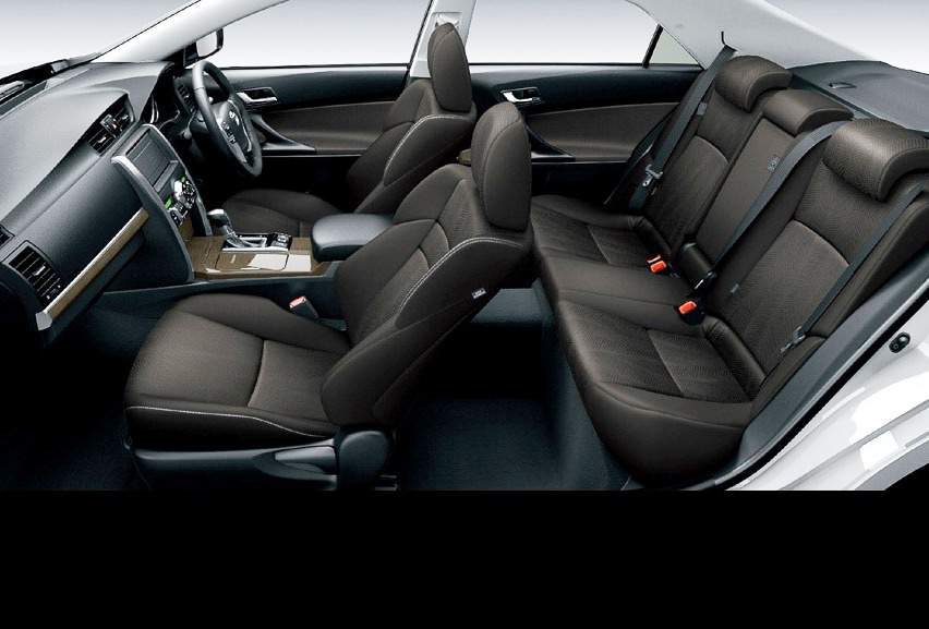 Toyota Mark X 2013: цена, характеристики, фото Toyota Mark X 2013: цена, характеристики, фото