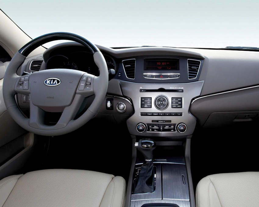 KIA Cadenza / K7 2013: цена, фото, характеристики KIA Cadenza / K7 2013: цена, фото, характеристики