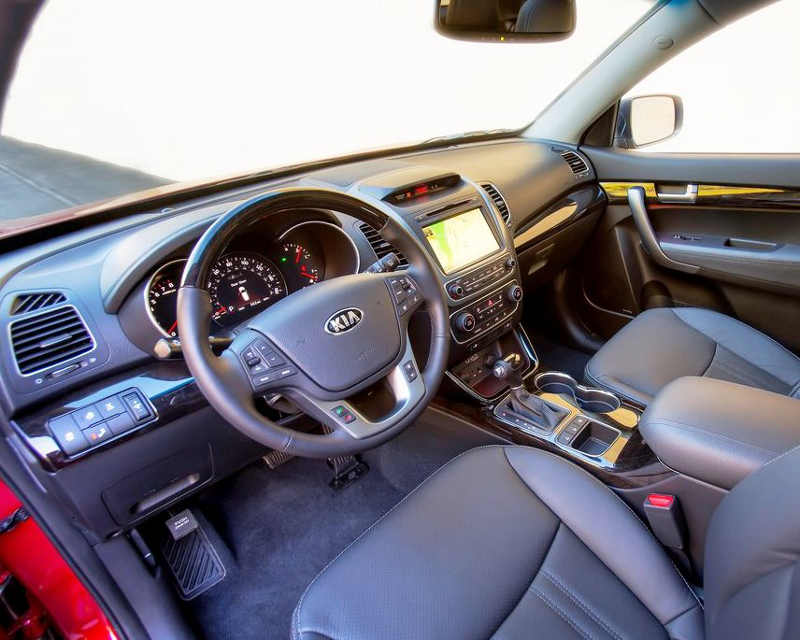 Kia Sorento 2013 — 2014: цена, фото, характеристики Kia Sorento 2013 — 2014: цена, фото, характеристики