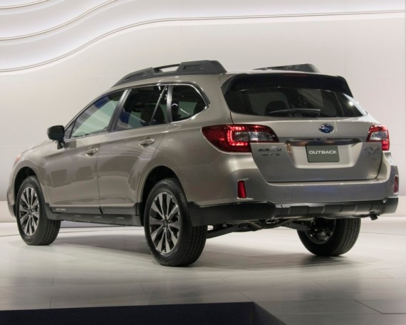 Новый Subaru Outback 2015 в России (цена, фото)