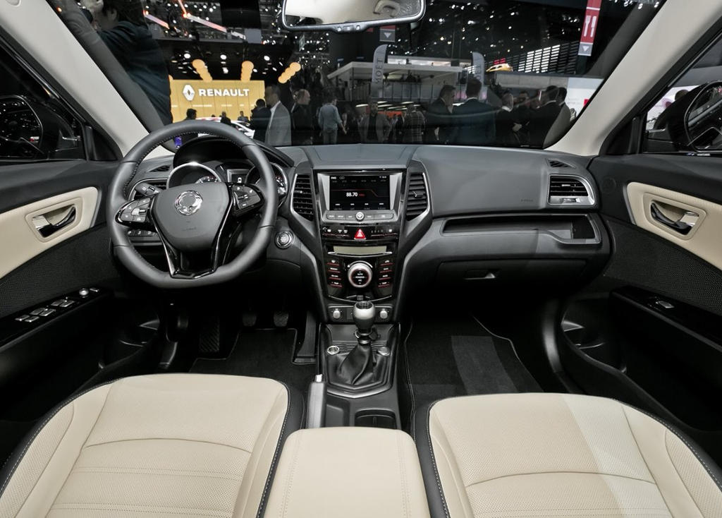 Новый кроссовер SsangYong Tivoli в России (цена, фото) Новый кроссовер SsangYong Tivoli в России (цена, фото)