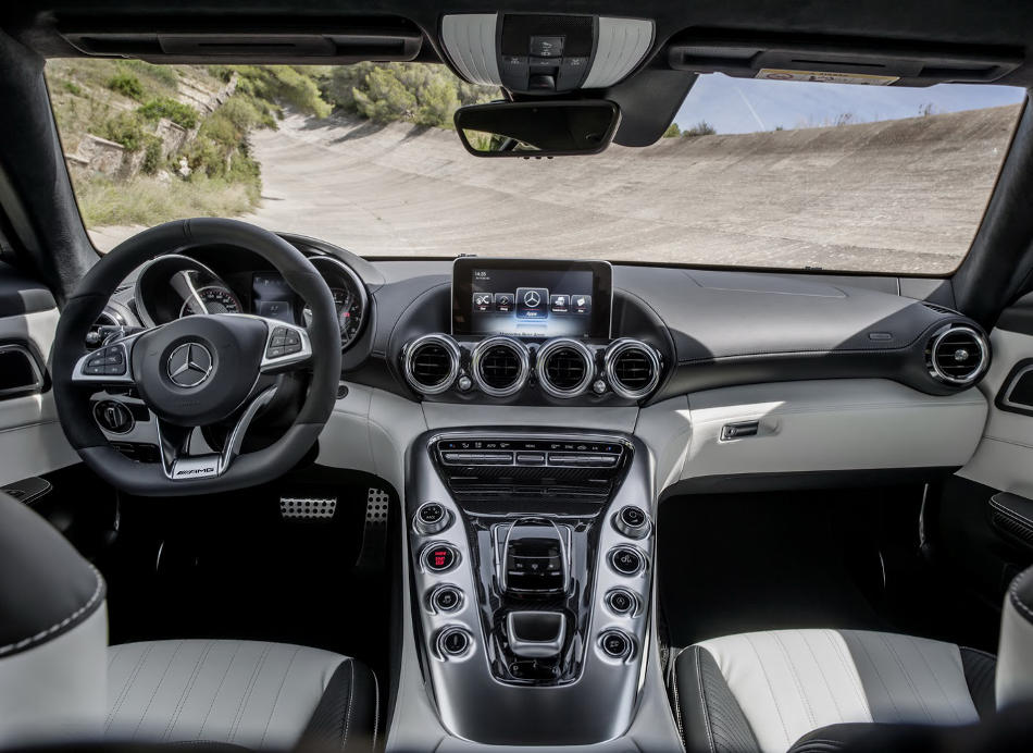 Спорткар Mercedes-AMG GT 2015: цена, характеристики, фото Спорткар Mercedes-AMG GT 2015: цена, характеристики, фото