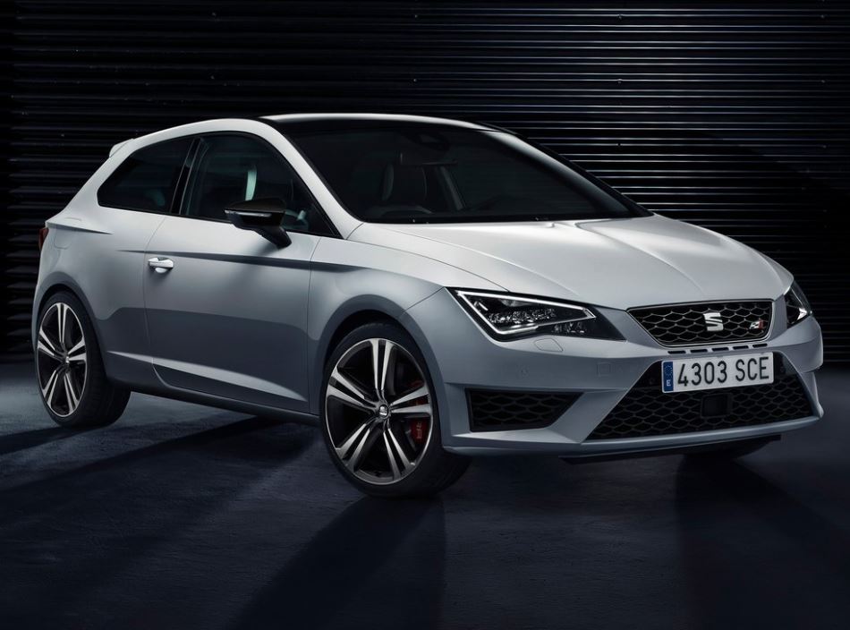&laquo;Заряженный&raquo; Seat Leon Cupra 2014-2015 в России