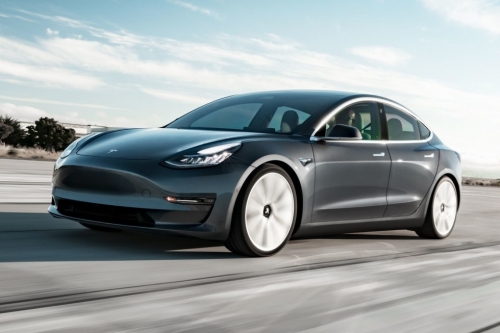 Tesla сокращает модельную линейку. Трудные времена настают?