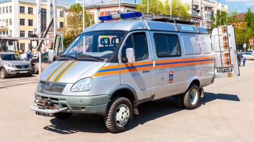 «Мигалки» запретили использовать аварийным службам, не входящим в МЧС «Мигалки» запретили использовать аварийным службам, не входящим в МЧС